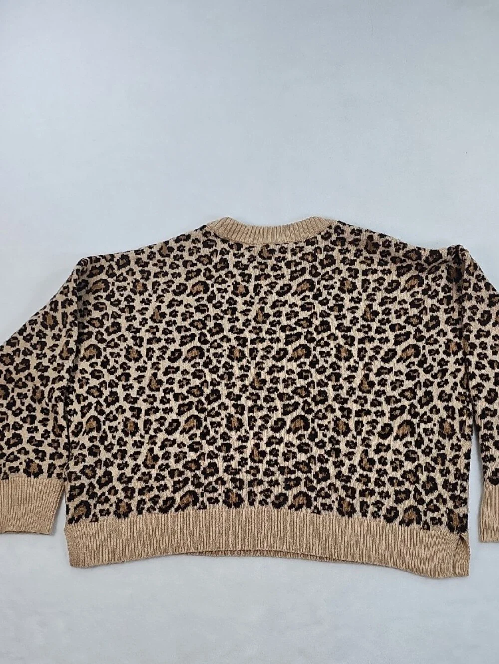 American‎ Eagle Leopard Print Crewneck Sweater Tan Brown Animal Knit Crop Top